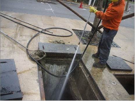 宝清池底污泥如何清理