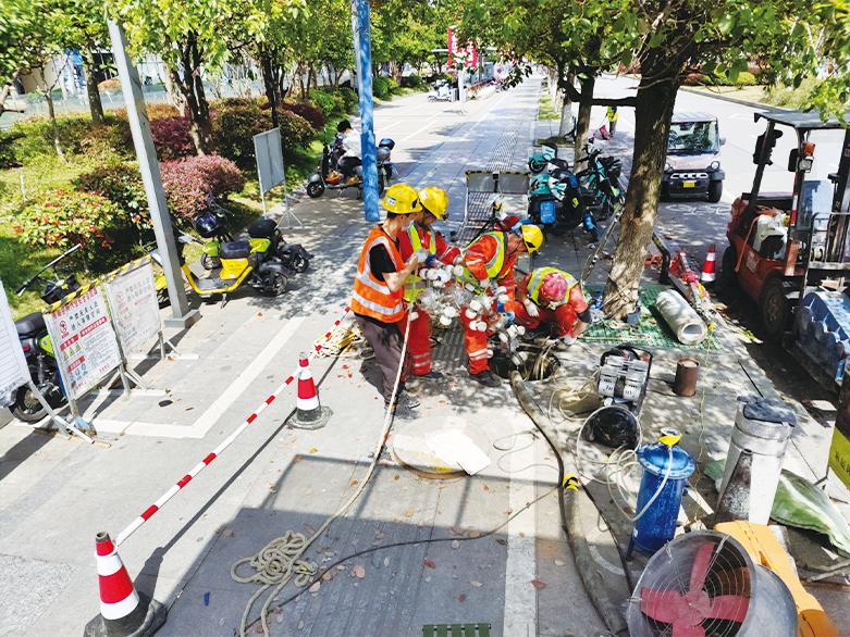  宝清UV-CIPP紫外光固化修复